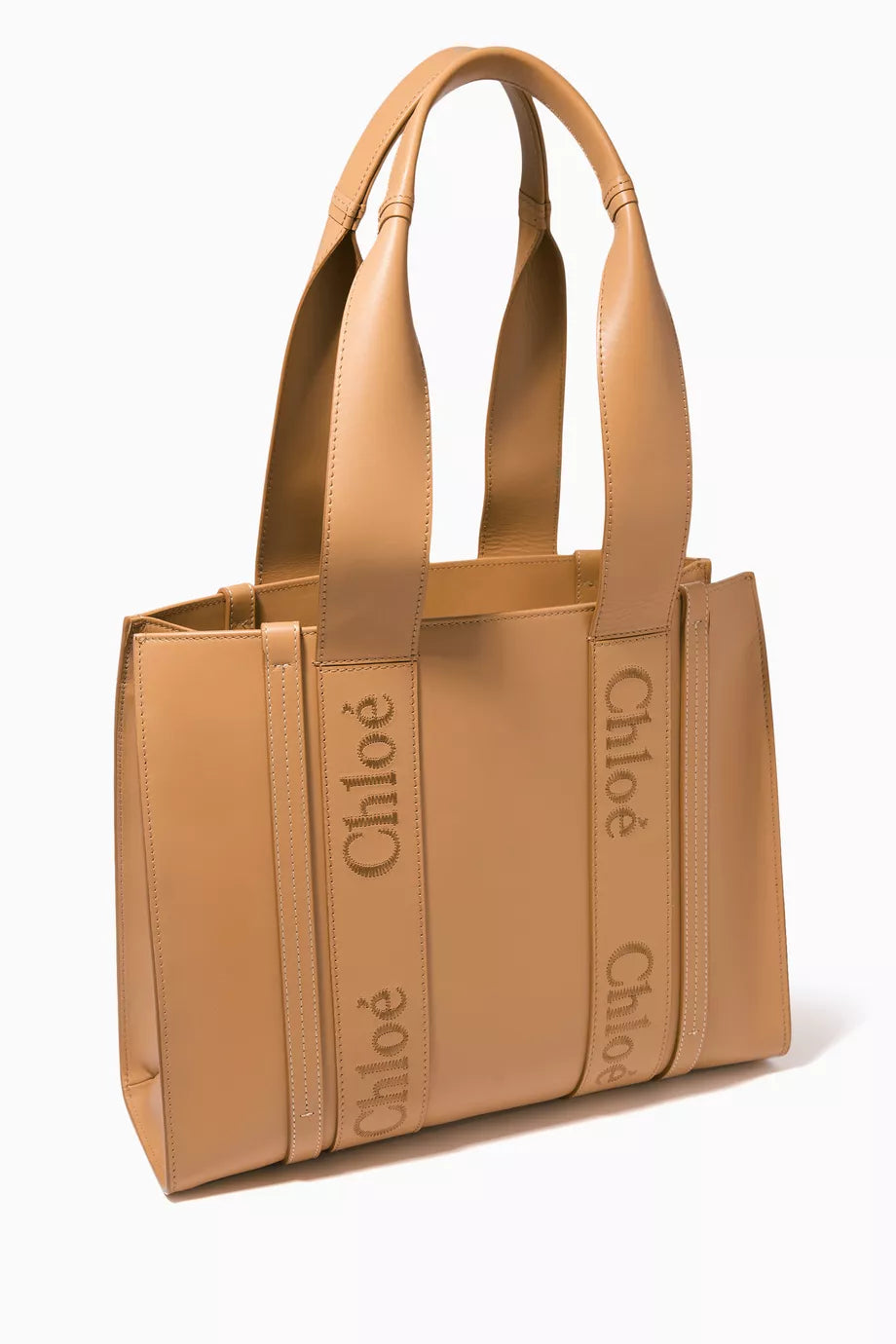 Chloé Medium Woody Tote Bag in Leather