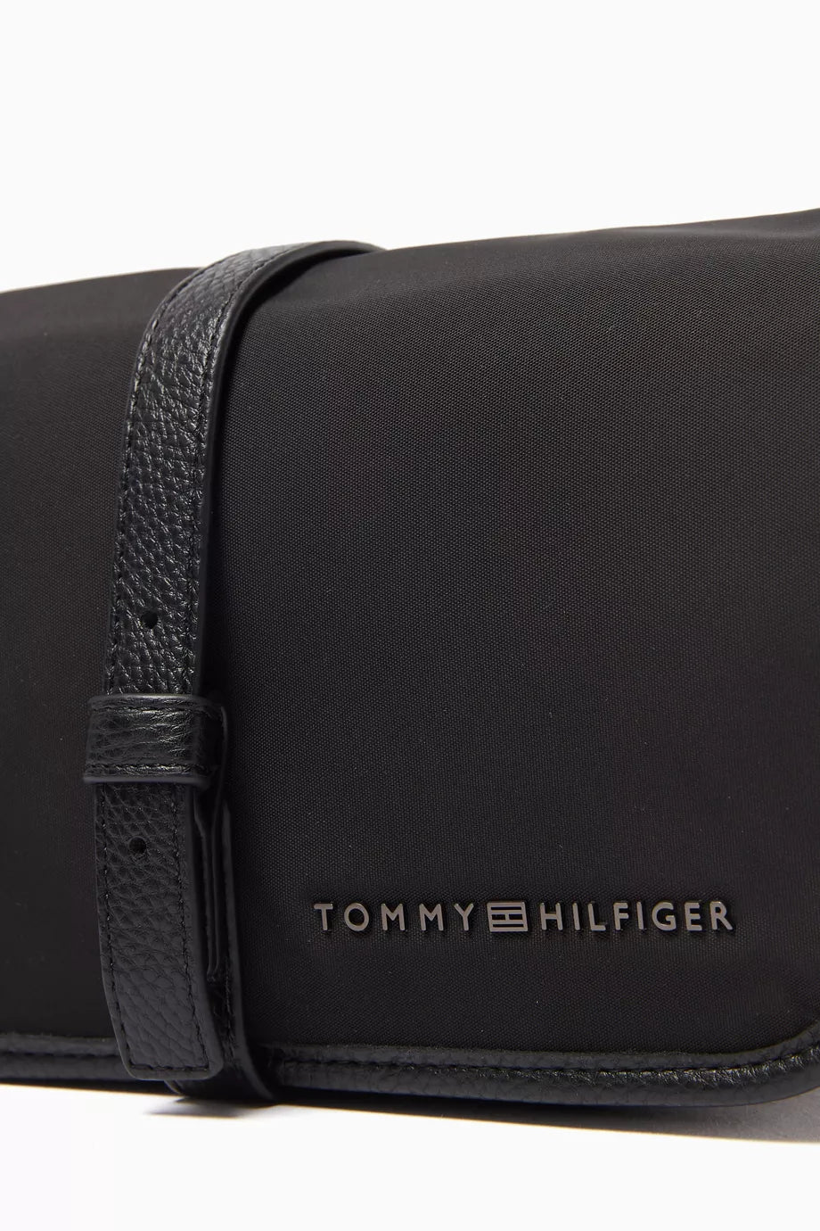 Tommy Hilfiger TH Hanging Travel Washbag in Nylon