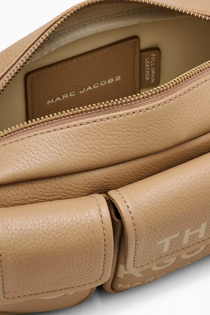 Marc Jacobs The Cargo Shoulder Bag in Grained Leather Camel