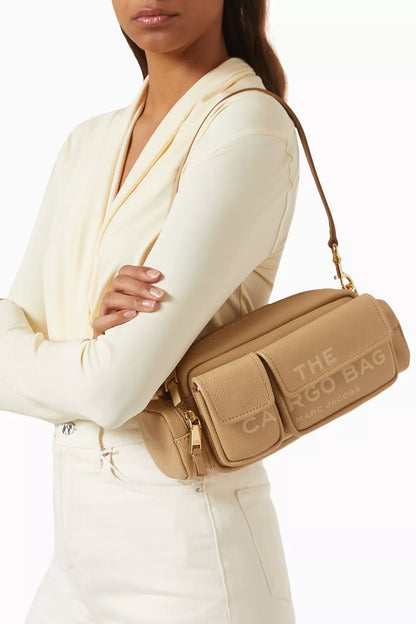 Marc Jacobs The Cargo Shoulder Bag in Grained Leather Camel