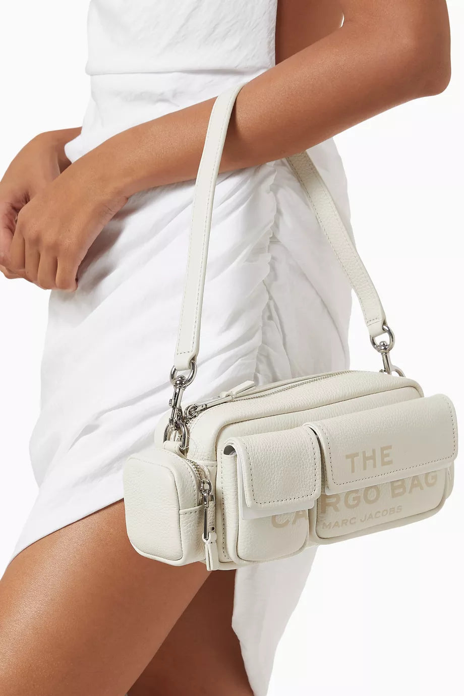 Marc Jacobs The Cargo Shoulder Bag in Grained Leather White